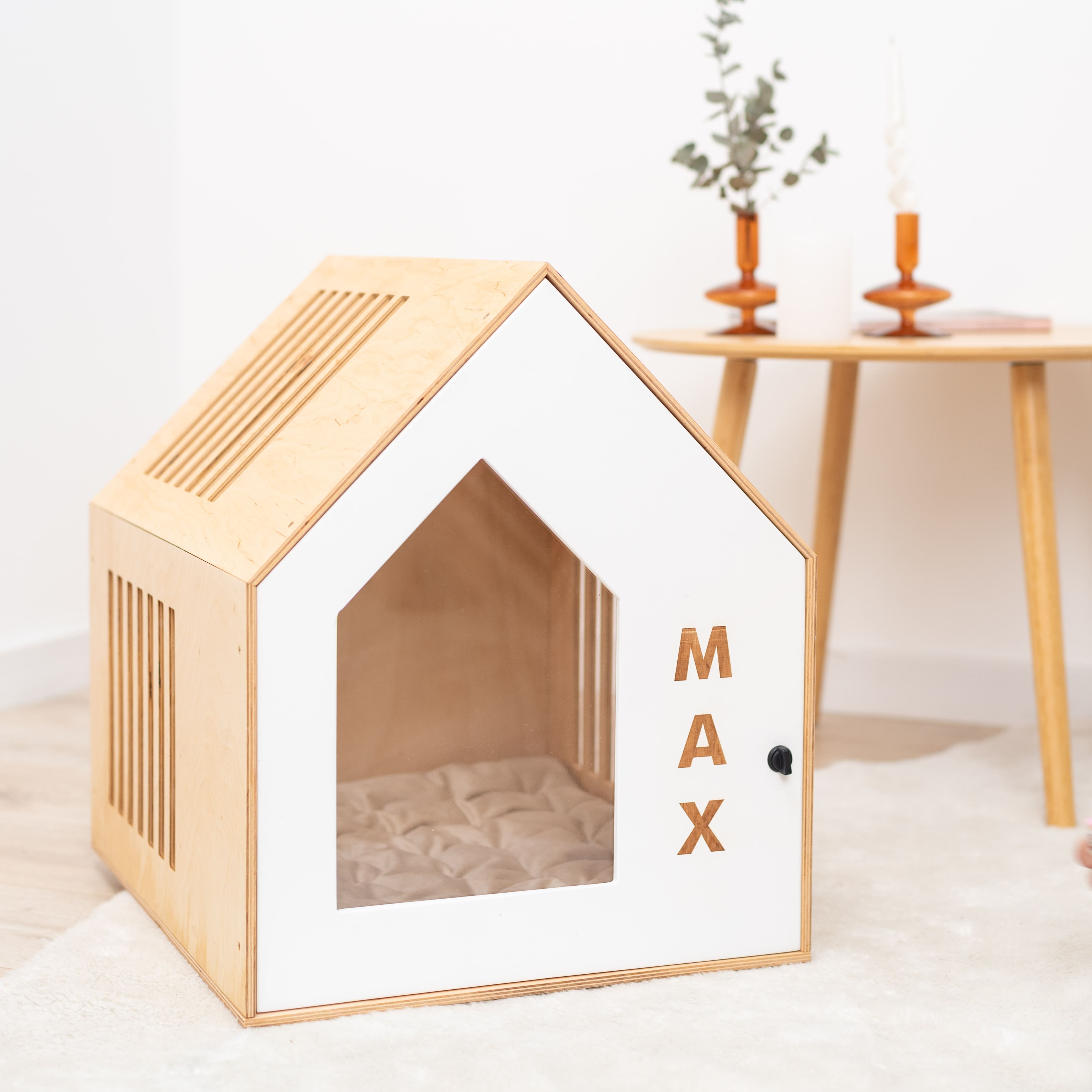 Booth-Style Wooden Dog House